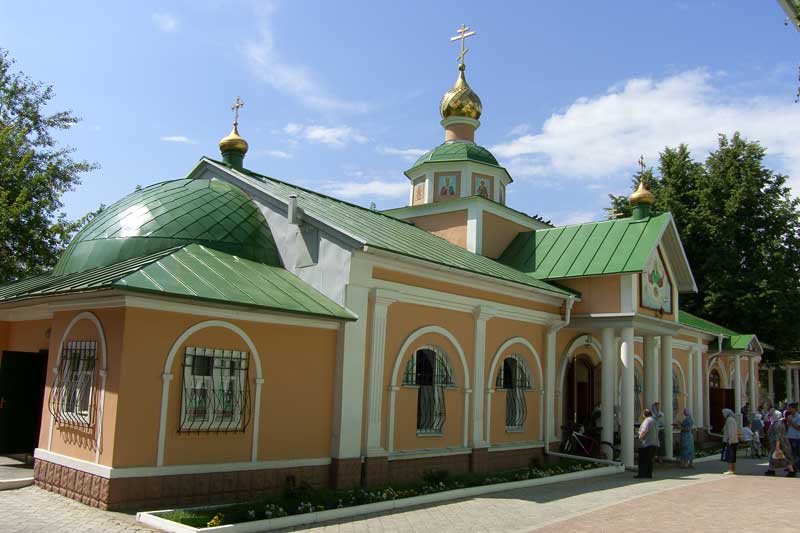 Храм Рождества Иоанна Предтечи  на территории Свято-Троицкого собора, г. Ижевск (Крестильный храм Свято-Троицкого собора)