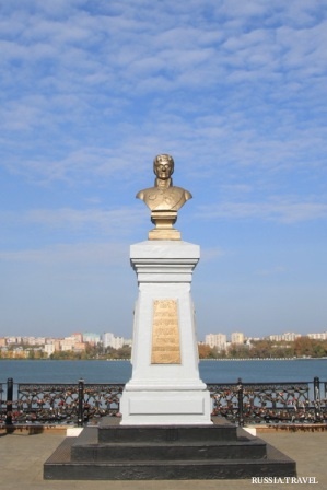 Бюст А.Ф. Дерябина