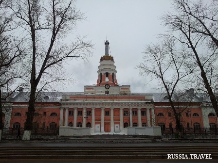 Главный корпус Ижевского оружейного завода