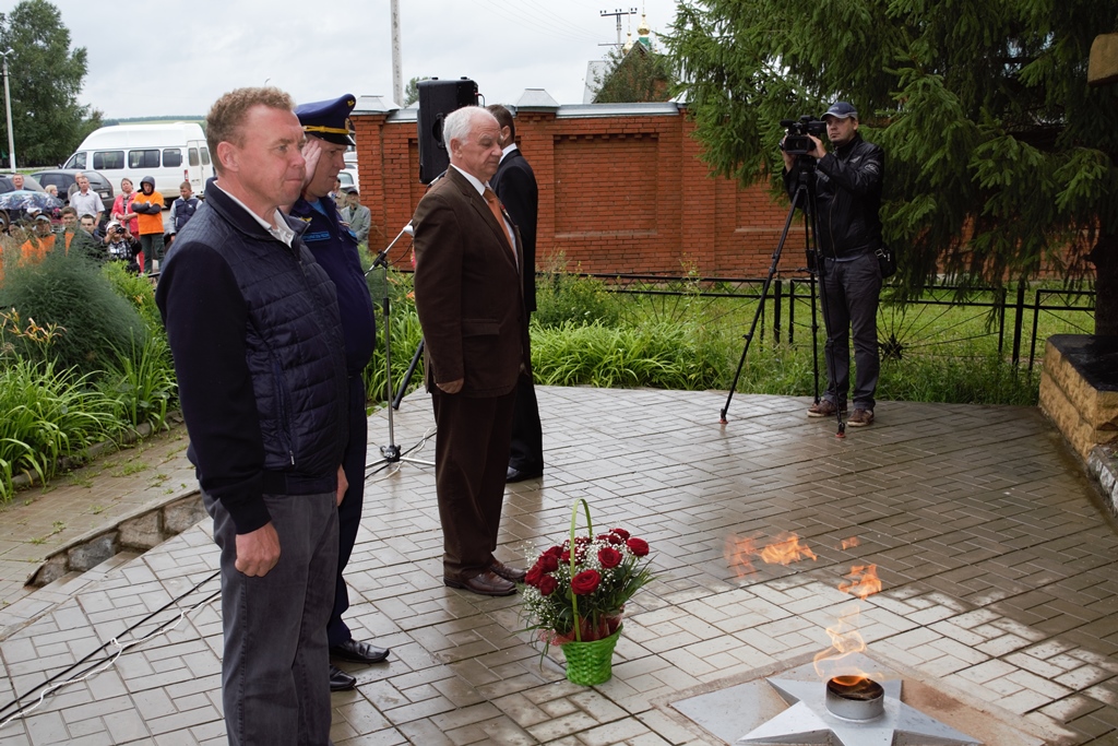 Памятник землякам павшим в годы ВОВ